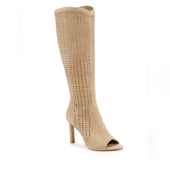 VINCE CAMUTO SHELRICA  OPEN  TOES WOVEN BOOT - Picture 3 of 12